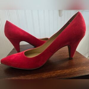 Naturalizer Microsuede Madeline Heels In HOT SAUCE color Size 9 1/2 M. NeverWorn